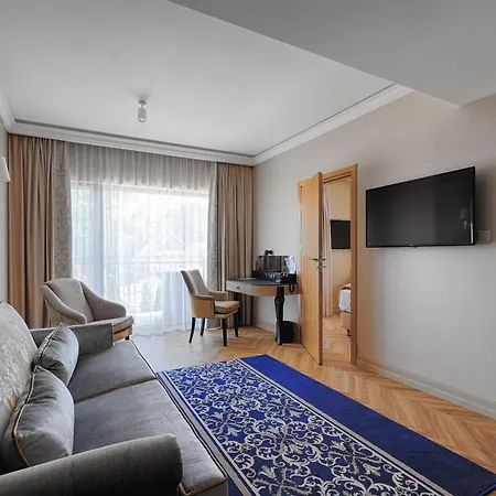 호텔 Zlota Lania - Butikowy Nad Jeziorem 비아르텔