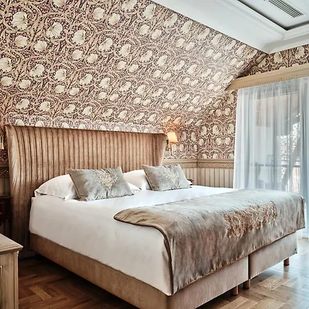 호텔 Zlota Lania - Butikowy Nad Jeziorem *