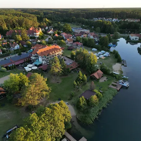 Zlota Lania - Butikowy Nad Jeziorem 호텔