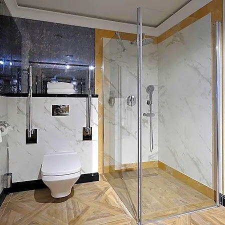 Zlota Lania - Butikowy Nad Jeziorem Hotel *
